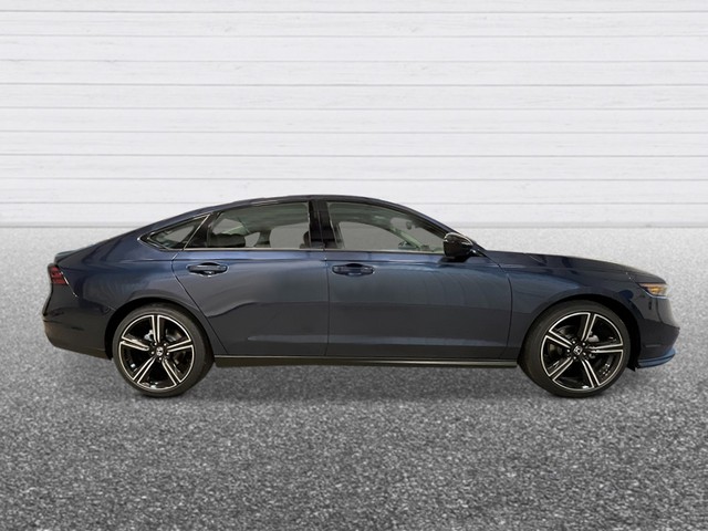 Honda Accord Sedan Vehicle Full-screen Gallery Image 08