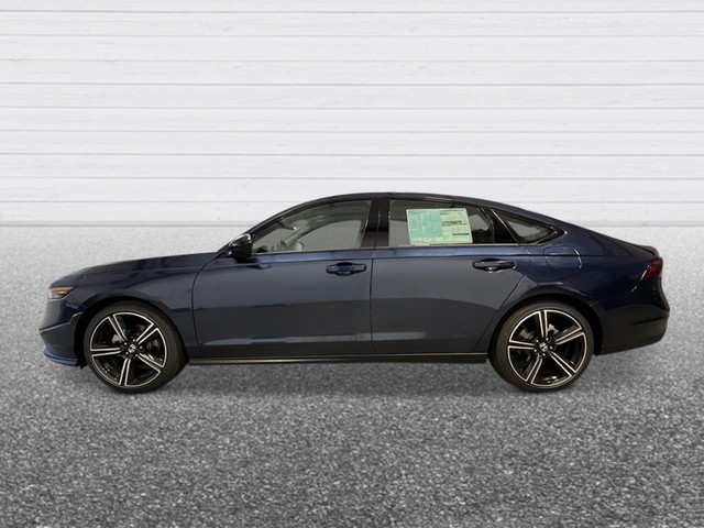 Honda Accord Sedan Vehicle Full-screen Gallery Image 03