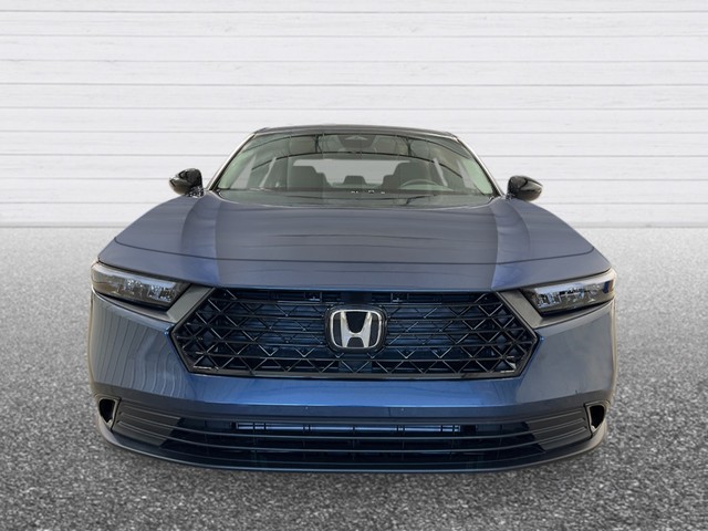 Honda Accord Sedan Vehicle Full-screen Gallery Image 10