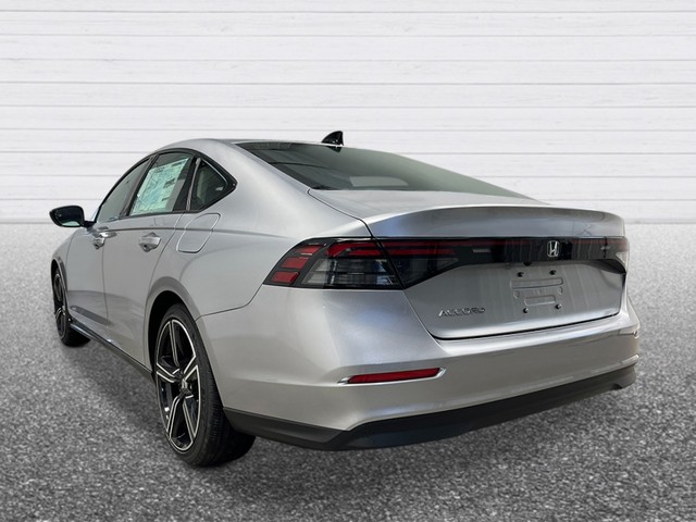 Honda Accord Sedan Vehicle Full-screen Gallery Image 04