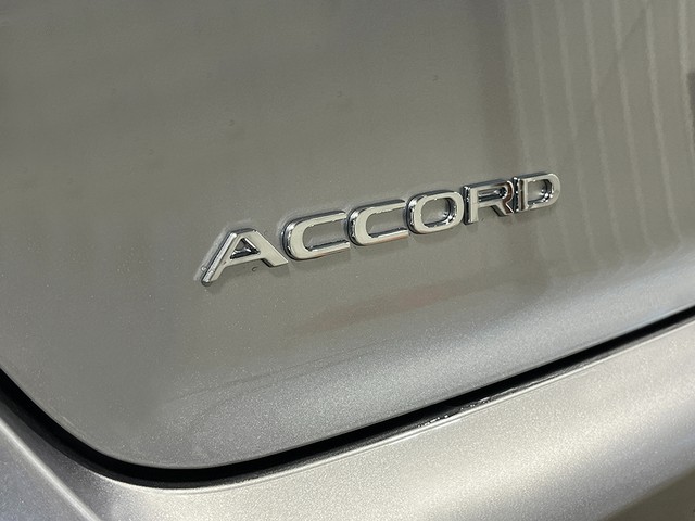 Honda Accord Sedan Vehicle Full-screen Gallery Image 07