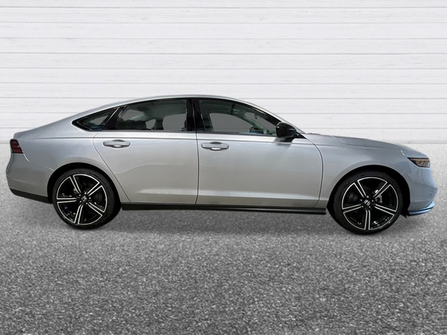 Honda Accord Sedan Vehicle Full-screen Gallery Image 08