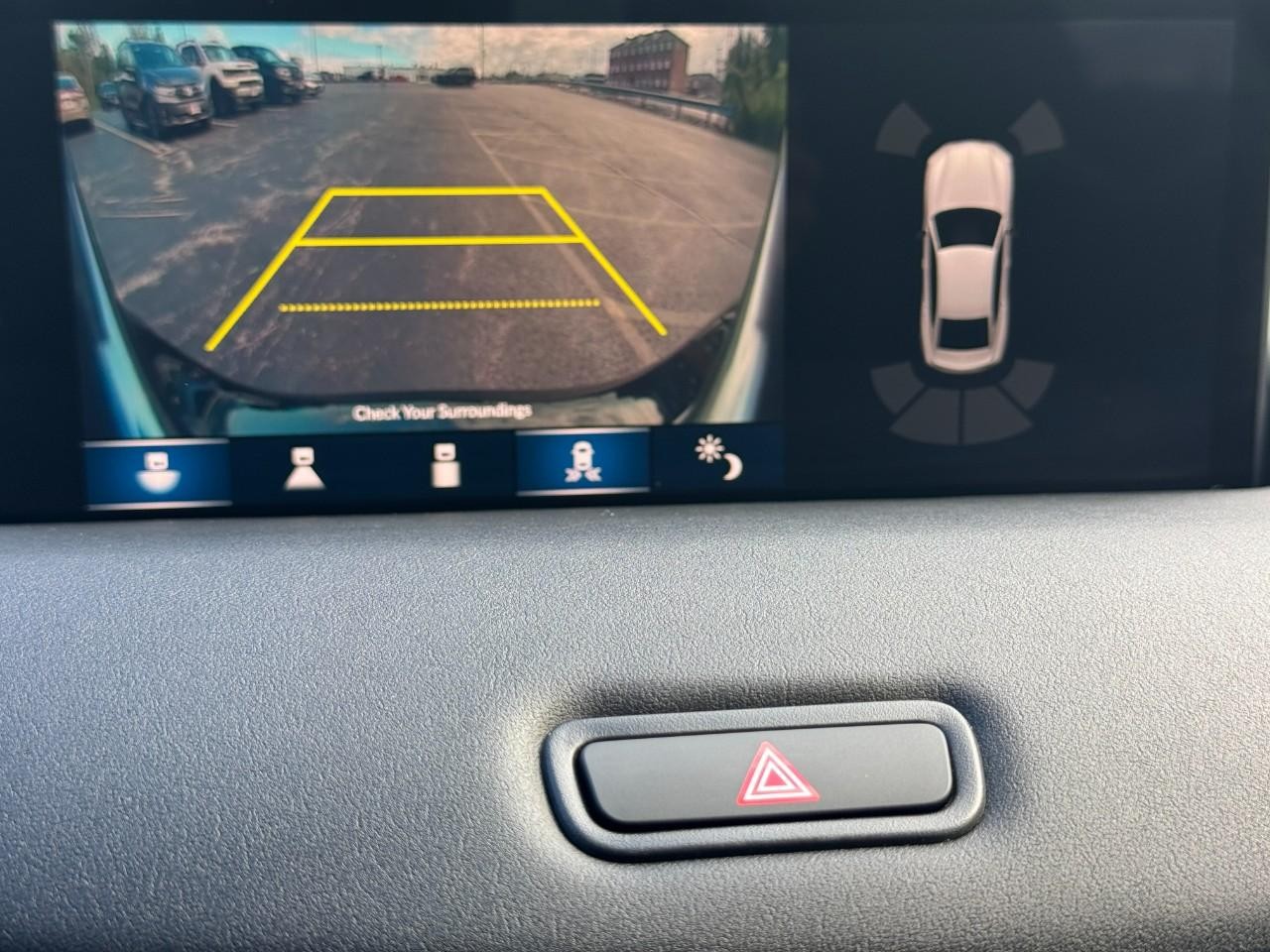 Acura TLX Vehicle Full-screen Gallery Image 24