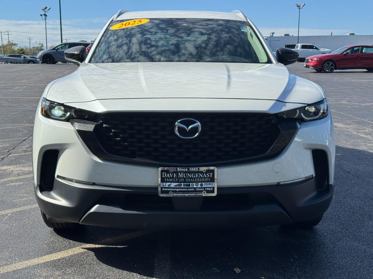 Mazda CX-50 Hybrid Vehicle Full-screen Gallery Image 11