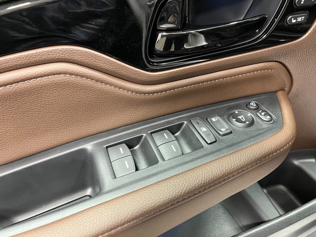 Honda Odyssey Vehicle Full-screen Gallery Image 12