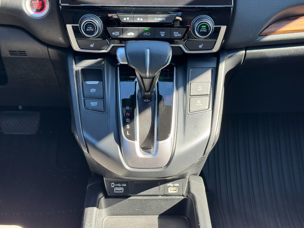 Honda CR-V Vehicle Full-screen Gallery Image 15