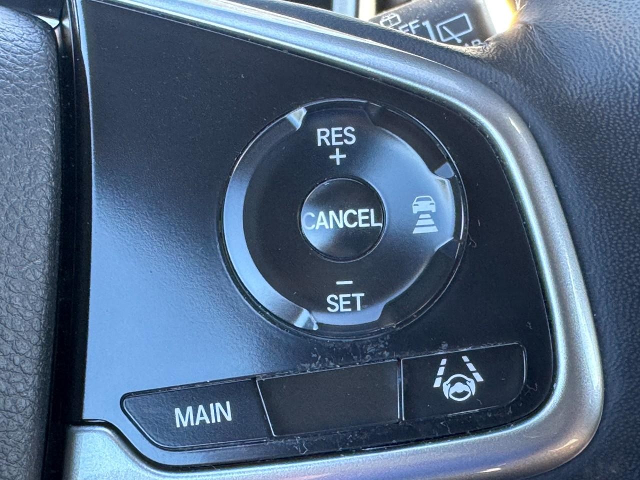 Honda CR-V Vehicle Full-screen Gallery Image 21
