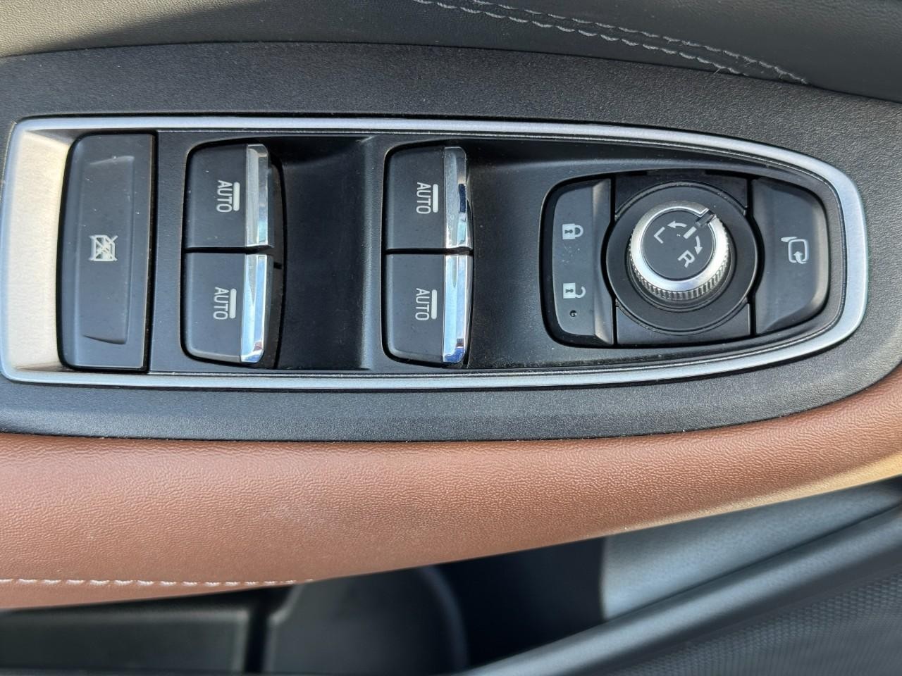 Subaru Outback Vehicle Full-screen Gallery Image 19