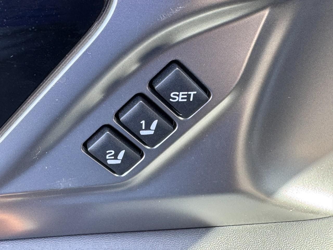 Subaru Outback Vehicle Full-screen Gallery Image 20