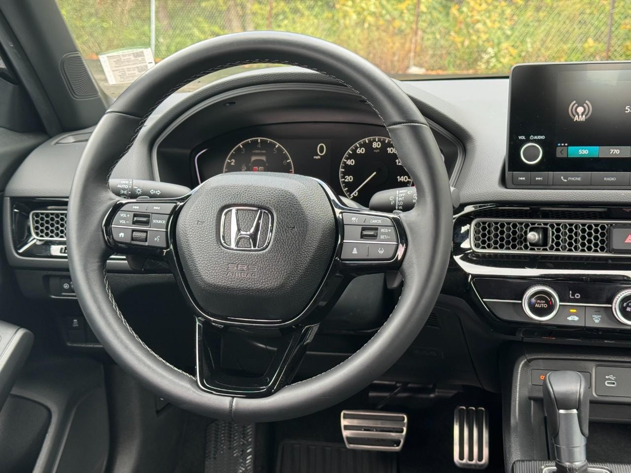 Honda Civic Hatchback Vehicle Full-screen Gallery Image 14