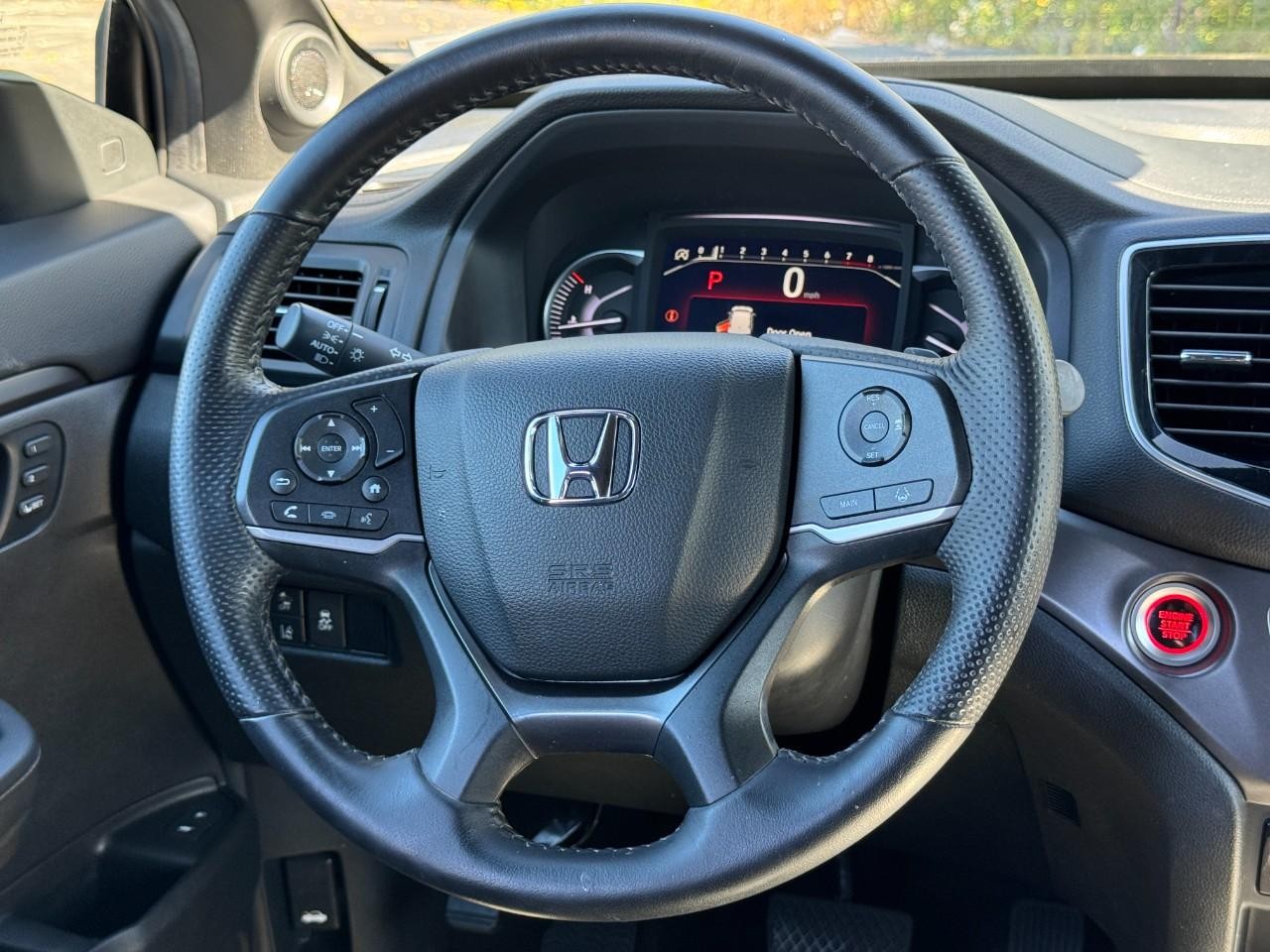 Honda Passport Vehicle Full-screen Gallery Image 13