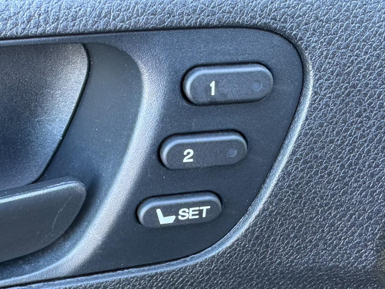 Honda Passport Vehicle Full-screen Gallery Image 19