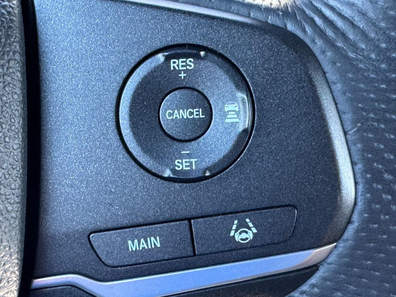 Honda Passport Vehicle Full-screen Gallery Image 22