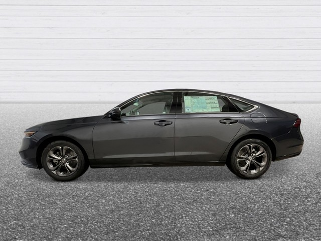 Honda Accord Hybrid Vehicle Full-screen Gallery Image 03