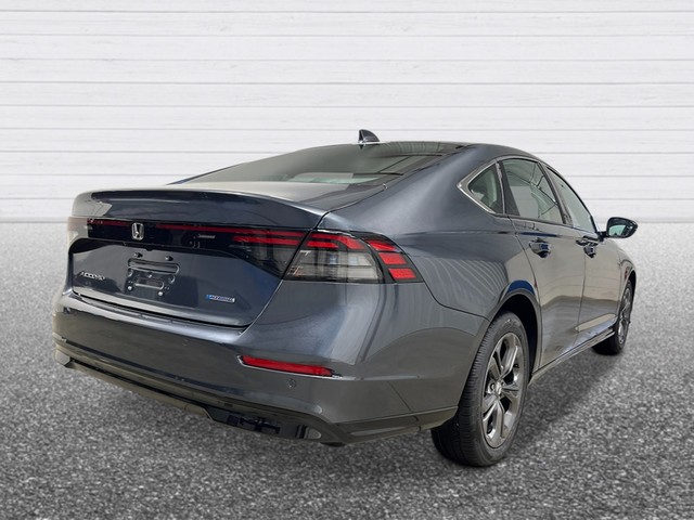 Honda Accord Hybrid Vehicle Full-screen Gallery Image 06
