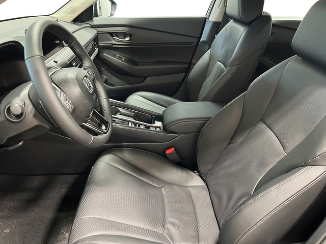 Honda Accord Hybrid Vehicle Full-screen Gallery Image 17