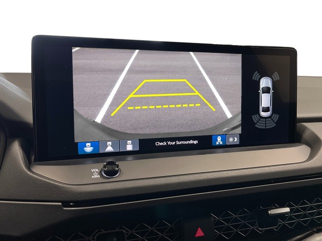 Honda Accord Hybrid Vehicle Full-screen Gallery Image 23