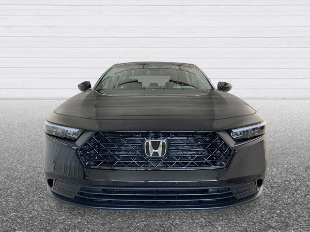 Honda Accord Hybrid Vehicle Full-screen Gallery Image 11