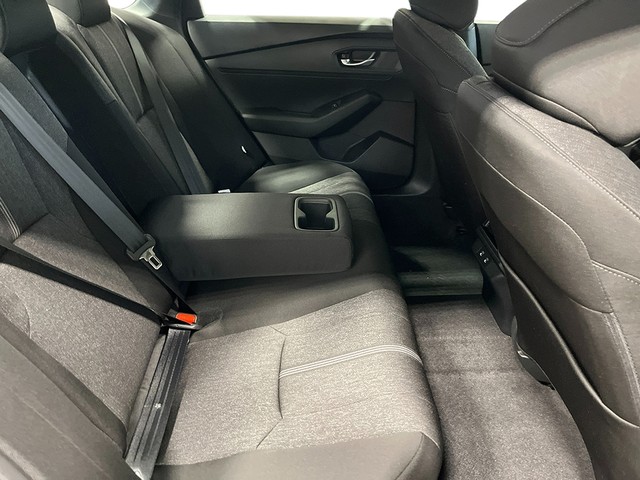 Honda Accord Hybrid Vehicle Full-screen Gallery Image 28