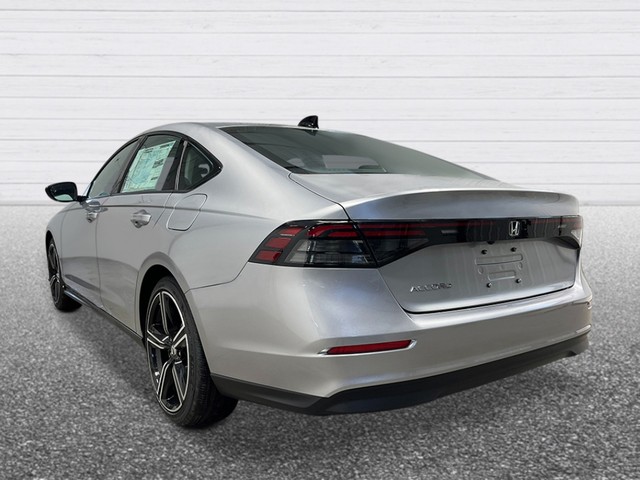 Honda Accord Sedan Vehicle Full-screen Gallery Image 04
