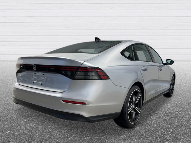 Honda Accord Sedan Vehicle Full-screen Gallery Image 06