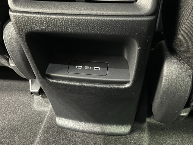 Honda CR-V Vehicle Full-screen Gallery Image 26