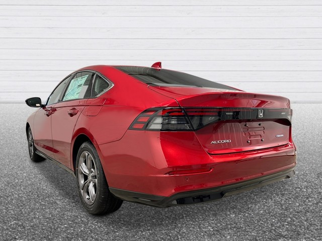 Honda Accord Hybrid Vehicle Full-screen Gallery Image 04
