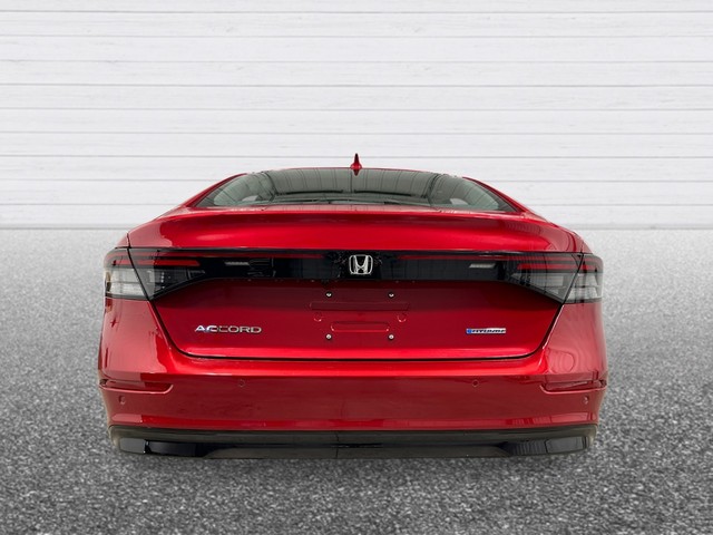 Honda Accord Hybrid Vehicle Full-screen Gallery Image 05