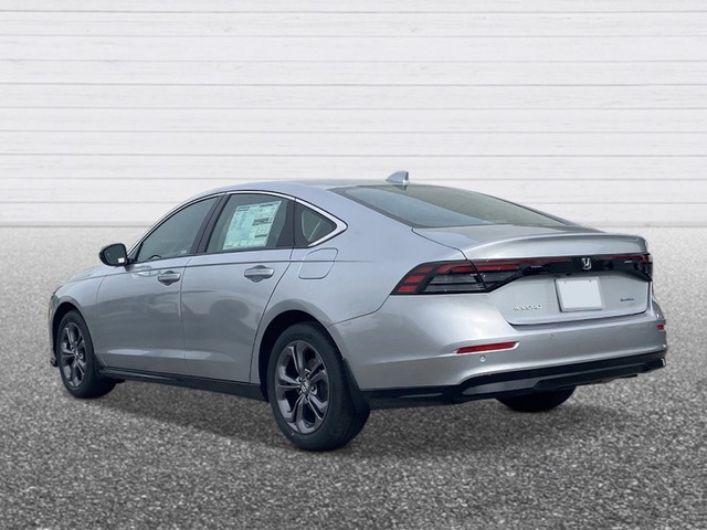 Honda Accord Hybrid Vehicle Full-screen Gallery Image 03
