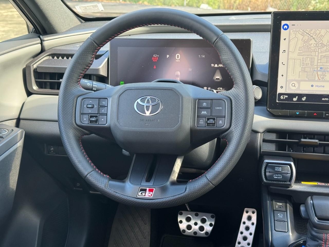 Toyota RAV4 Plug-In Hybrid Vehicle Full-screen Gallery Image 14