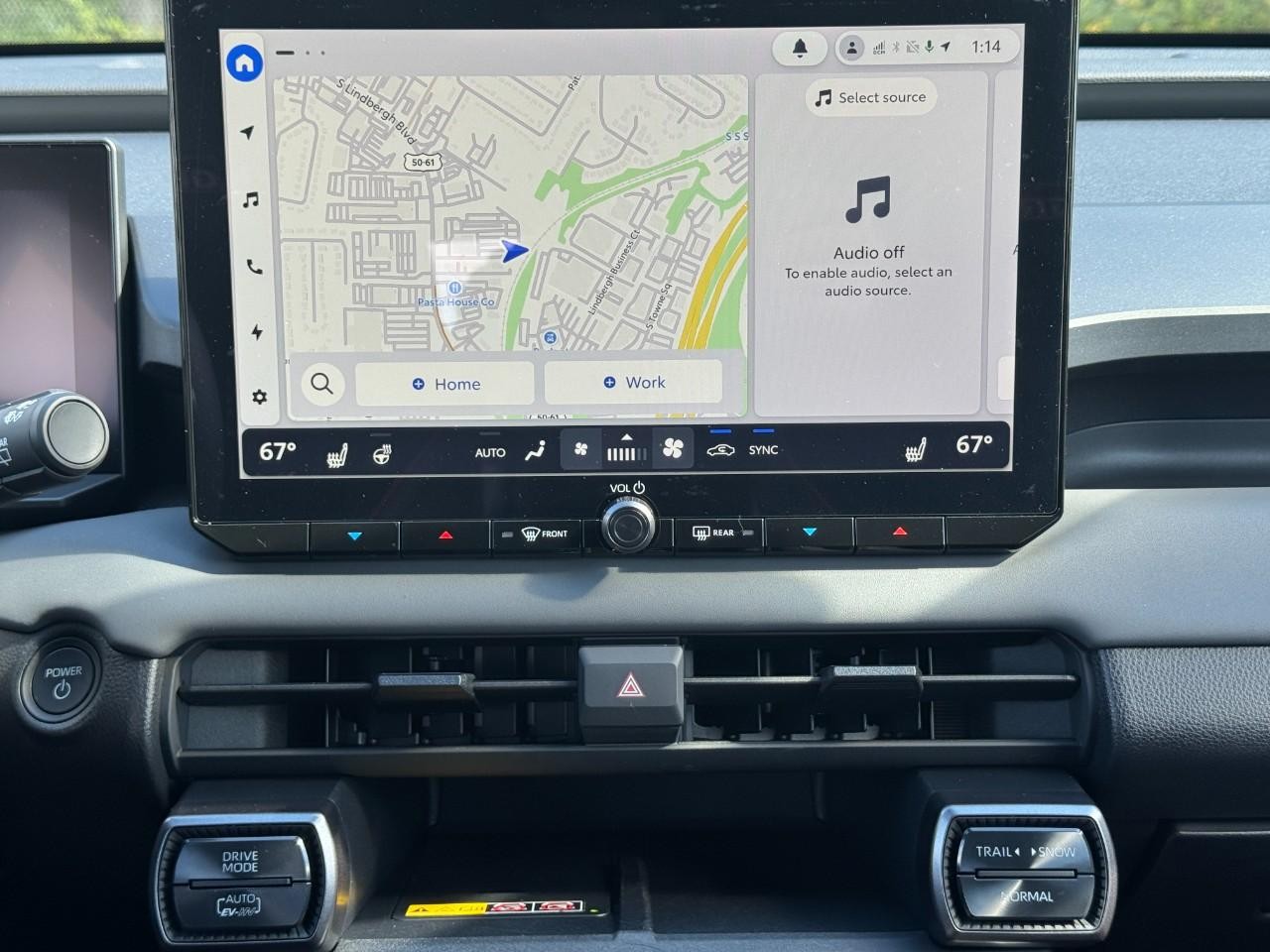 Toyota RAV4 Plug-In Hybrid Vehicle Full-screen Gallery Image 15