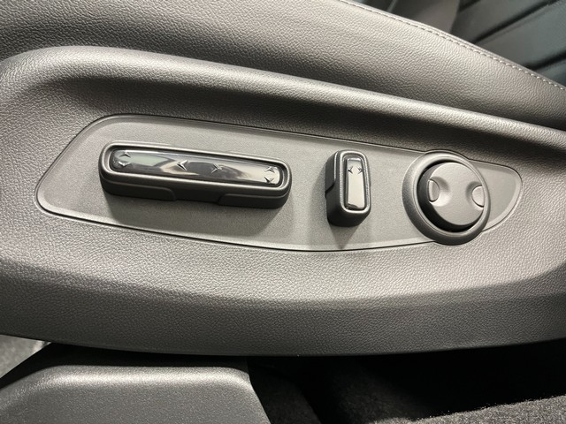Honda CR-V Vehicle Full-screen Gallery Image 14