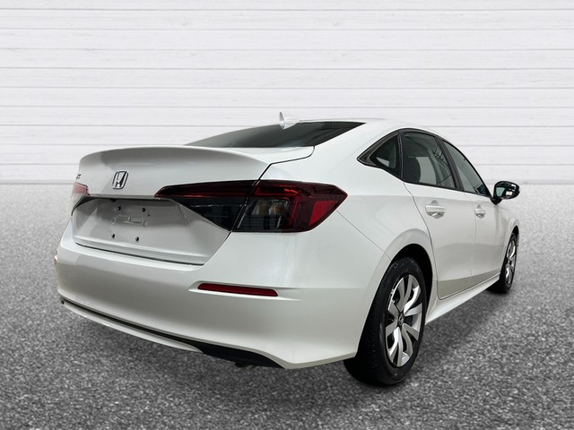 Honda Civic Sedan Vehicle Full-screen Gallery Image 06