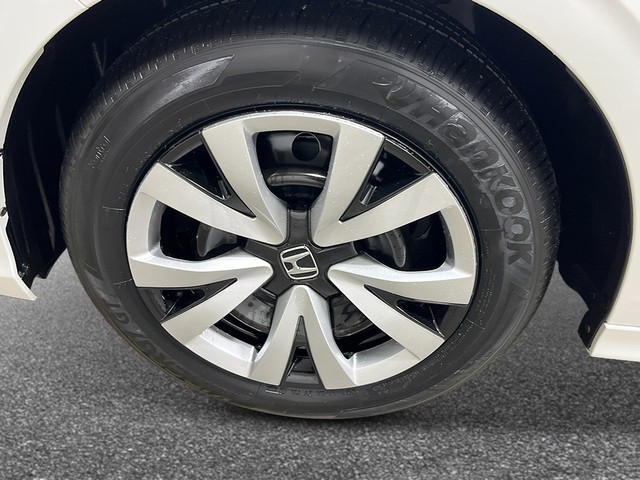 Honda Civic Sedan Vehicle Full-screen Gallery Image 11