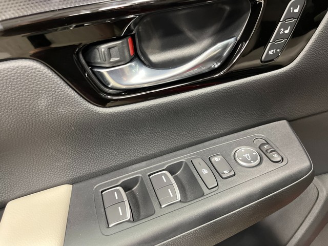 Honda CR-V Vehicle Full-screen Gallery Image 14