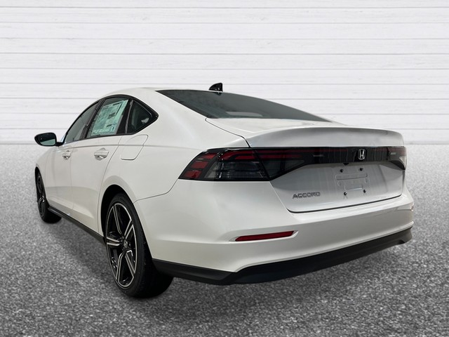 Honda Accord Sedan Vehicle Full-screen Gallery Image 04