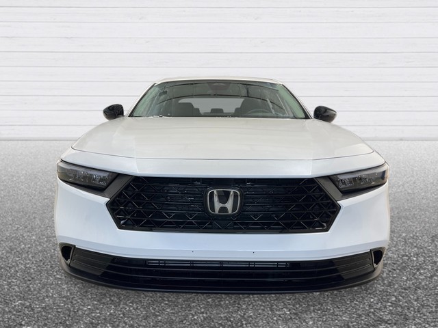 Honda Accord Sedan Vehicle Full-screen Gallery Image 10