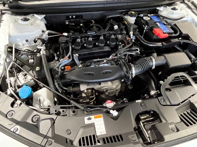 Honda Accord Sedan Vehicle Full-screen Gallery Image 12