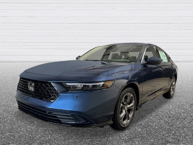 Honda Accord Hybrid Vehicle Full-screen Gallery Image 02