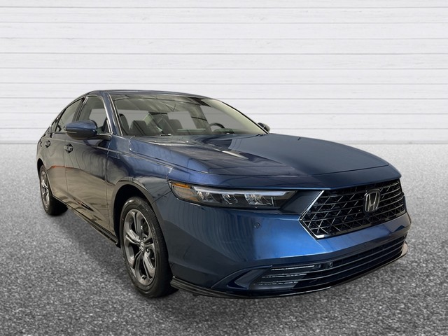 Honda Accord Hybrid Vehicle Full-screen Gallery Image 10