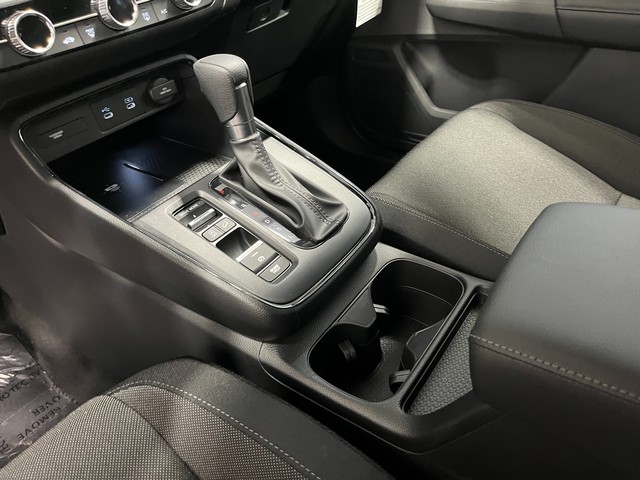 Honda CR-V Vehicle Full-screen Gallery Image 15