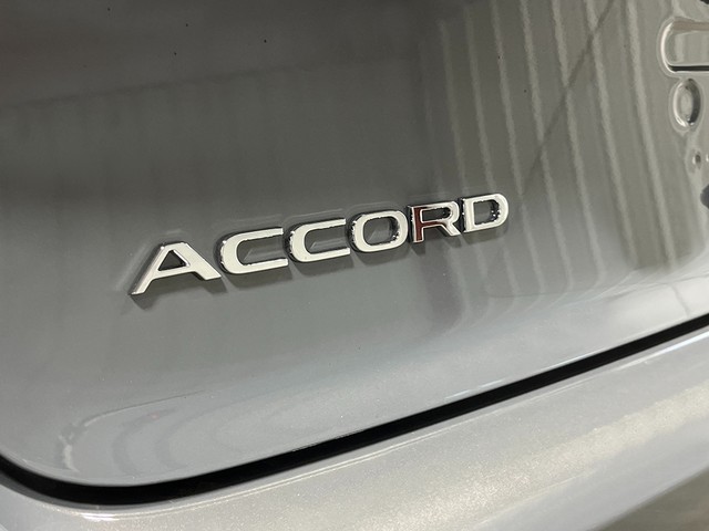 Honda Accord Hybrid Vehicle Full-screen Gallery Image 08