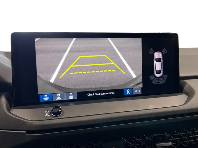 Honda Accord Hybrid Vehicle Full-screen Gallery Image 23