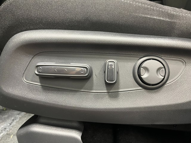 Honda CR-V Vehicle Full-screen Gallery Image 14