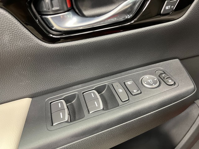 Honda CR-V Vehicle Full-screen Gallery Image 14