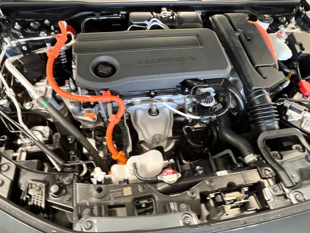 Honda Civic Sedan Hybrid Vehicle Full-screen Gallery Image 13