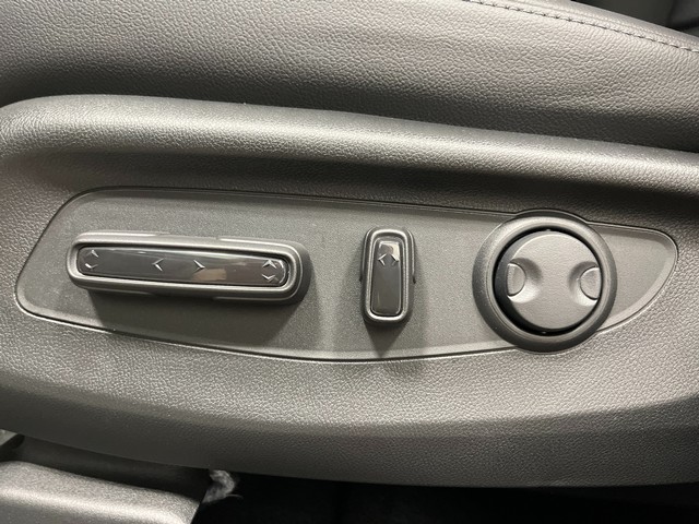 Honda CR-V Vehicle Full-screen Gallery Image 14