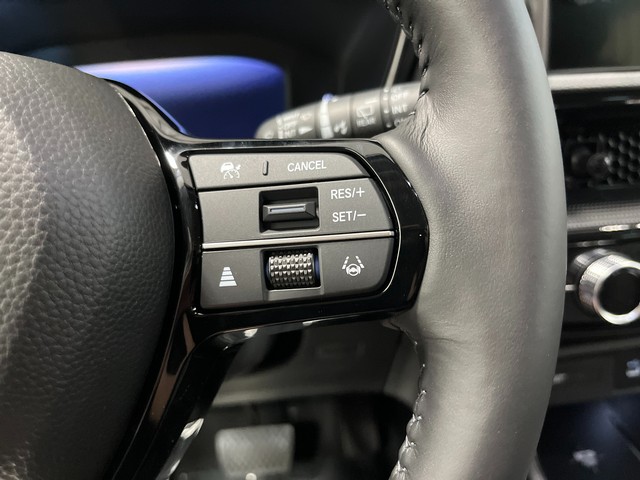 Honda CR-V Vehicle Full-screen Gallery Image 19
