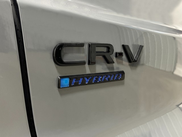 Honda CR-V Hybrid Vehicle Full-screen Gallery Image 11