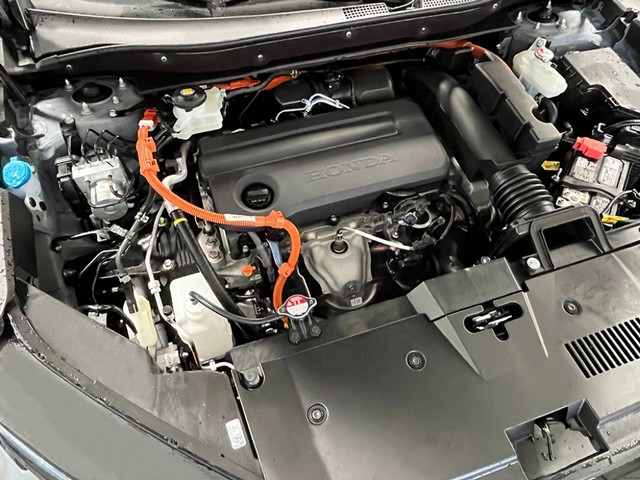 Honda CR-V Hybrid Vehicle Full-screen Gallery Image 13